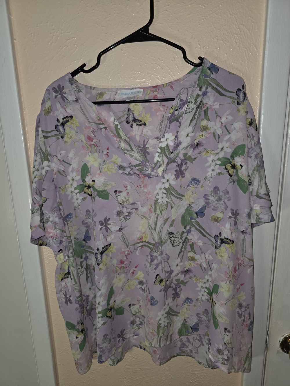 Cynthia Rowley Lavender Botanical Butterfly Split-Neck Blouse - Plus 1X
